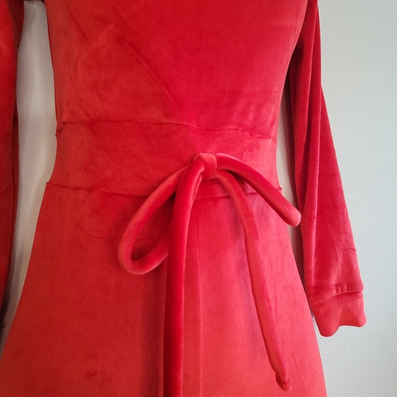 Fahion NovaNeed a Hug Velour Jumpsuit ♥️ - Picture 5 of 5